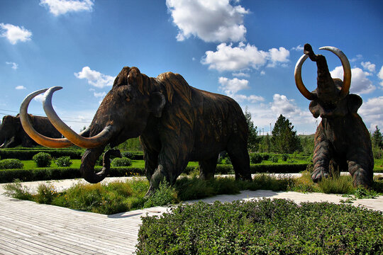 满洲里扎赉诺尔猛犸公园猛犸象