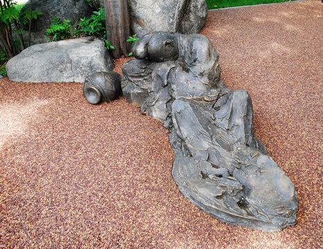 曲江南湖雕塑