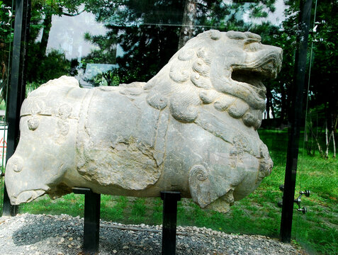 曲江池遗址公园石狮