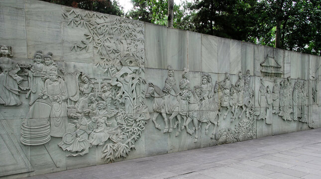 曲江池遗址公园石雕墙