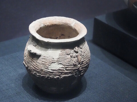仰韶文化陶罐