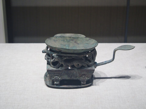 古董铜食器