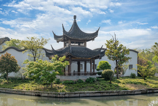 广富林古典凉亭