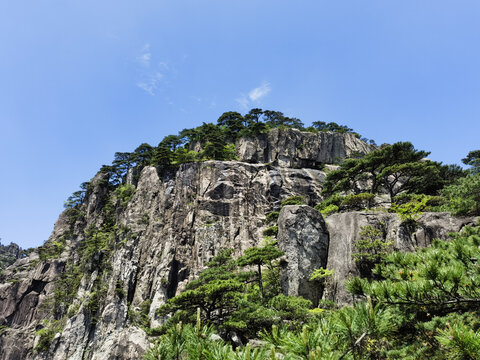 黄山石床峰