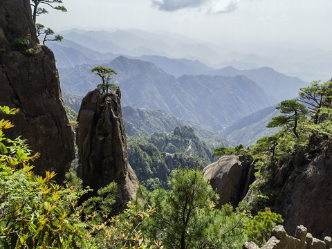 黄山小梦笔生花