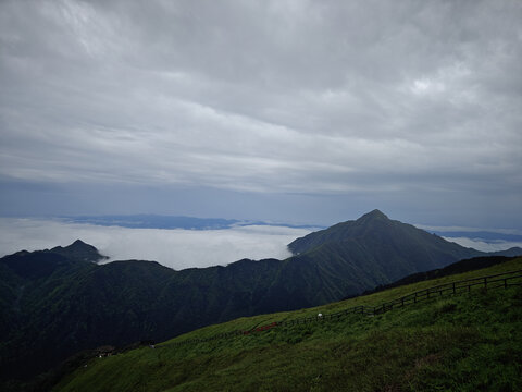 武功山高山草甸云海