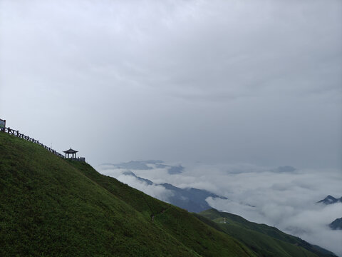 武功山高山草甸云海