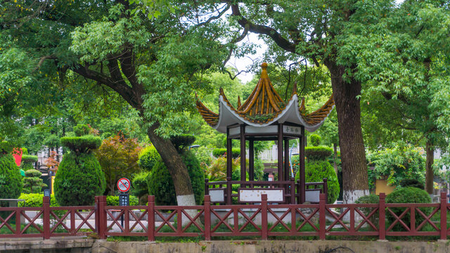 听鹤亭