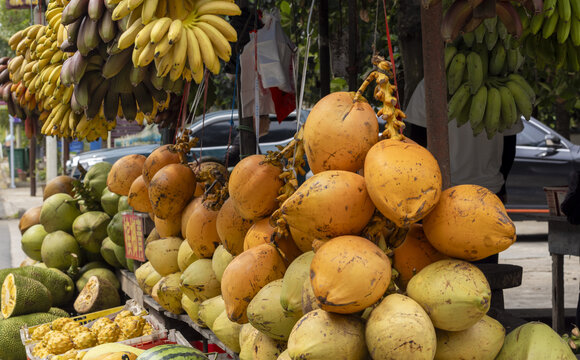 海南热带水果水果摊