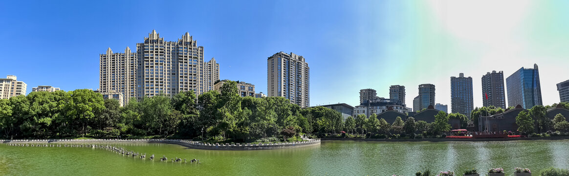 上海新天地太平桥公园风光
