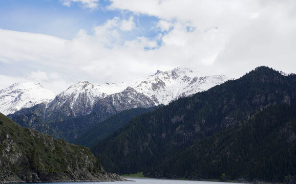 山峦