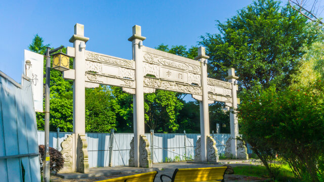 孝门牌坊