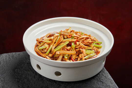 芹菜干丝肉丝