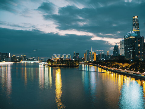 广州夜景延时拍都市风光天空日落