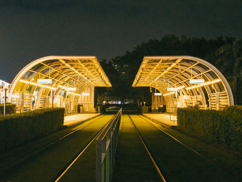 夜景对称车站黄色橙色