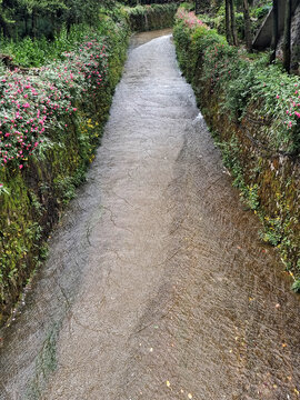 四川北川吉娜羌寨水渠