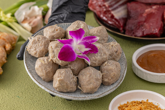 撒尿牛肉丸