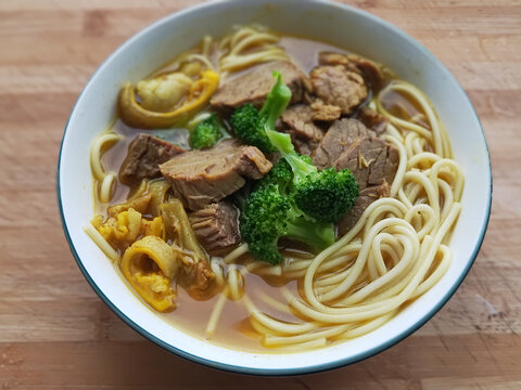 咖喱牛肉面