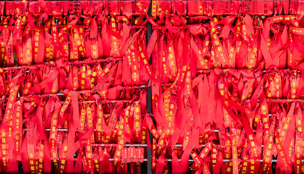 祈福许愿红丝带