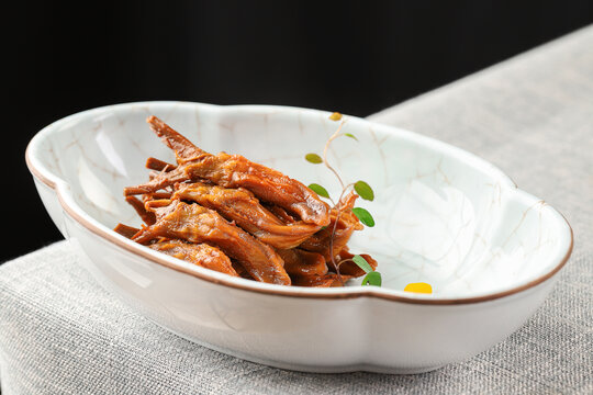 风味鸭舌