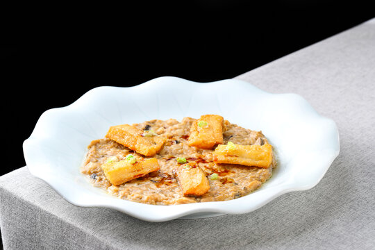 顺德水咸鱼蒸肉饼