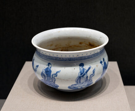 青花八仙纹炉