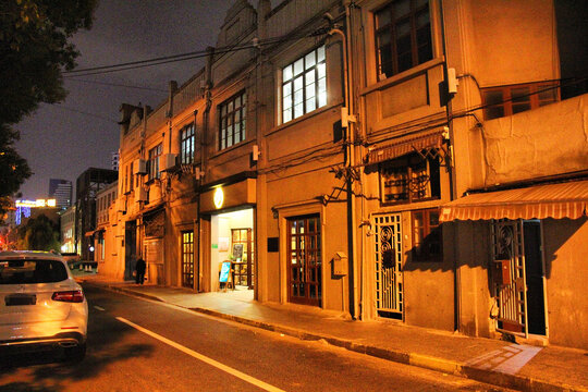 上海老弄堂夜景老上海场景