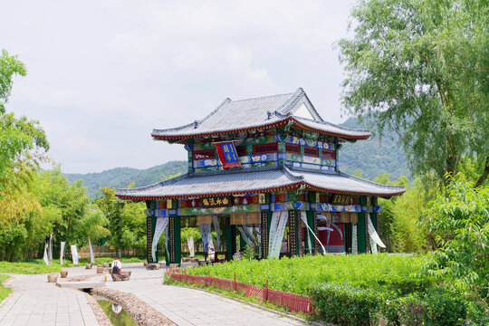新圆明园亭台楼阁