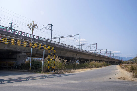高铁路桥