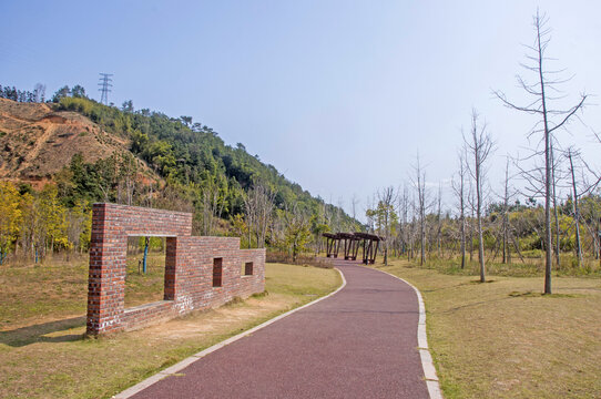 延平站站后公园步道