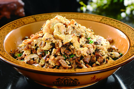 外婆菜炒鸡蛋
