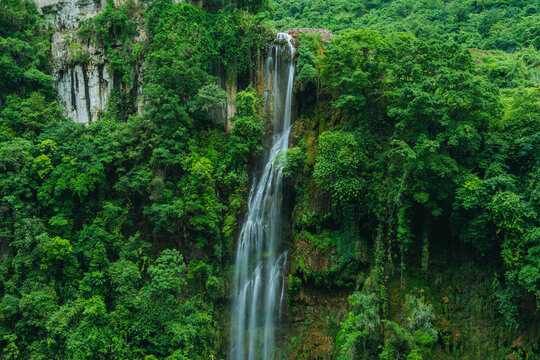 贵州兴义清水河峡谷