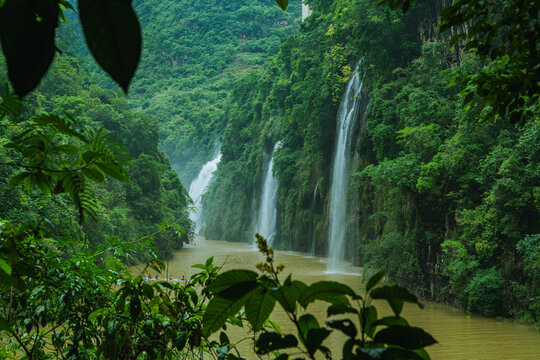 贵州兴义清水河峡谷