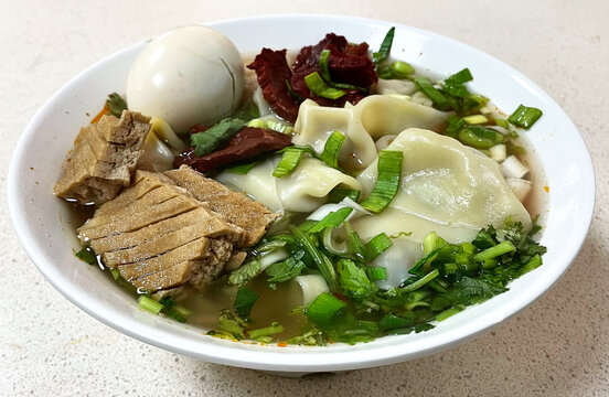 馄饨面