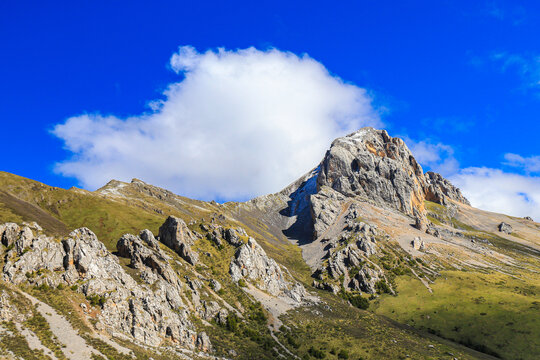 甘孜奶龙山
