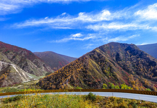 祁连山秋景