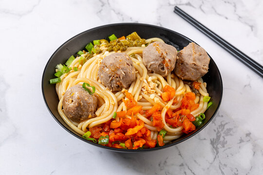 牛肉丸拌粉