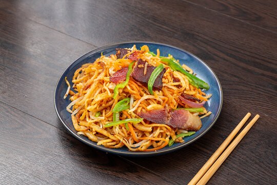 腊肉炒饼