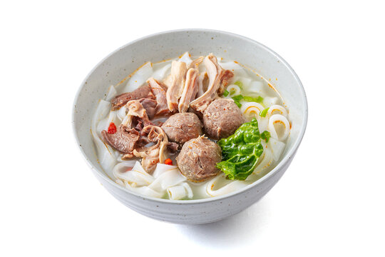牛肉丸猪杂河粉