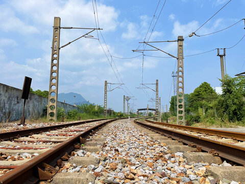 铁路设施