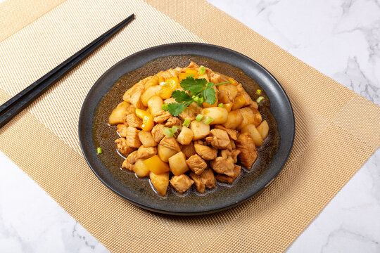 马蹄鸡丁