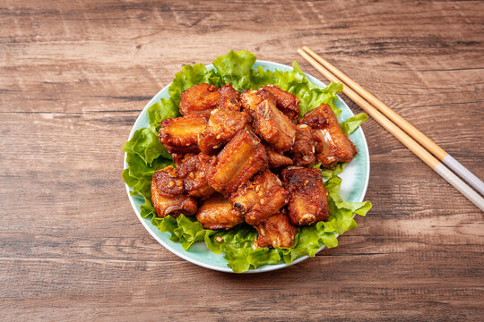蒜香小排