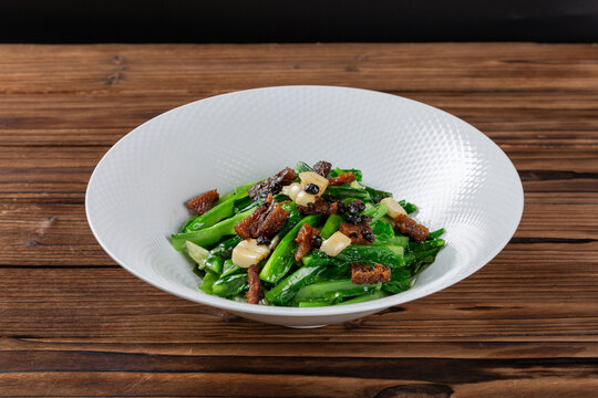 豆豉鲮鱼油麦菜