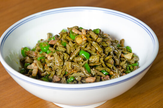 青椒炒卜豆角