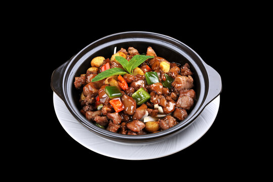 砂锅焗牛肉