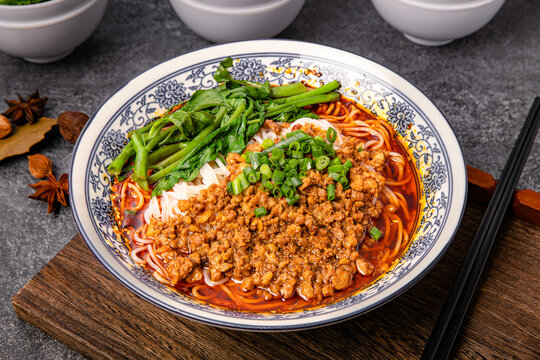 重庆肉酱米线