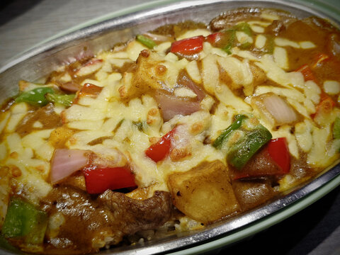 芝士咖喱牛肉焗饭