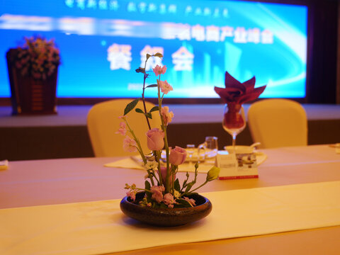 粉玫瑰摆台
