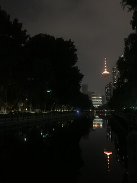 彩电塔夜景