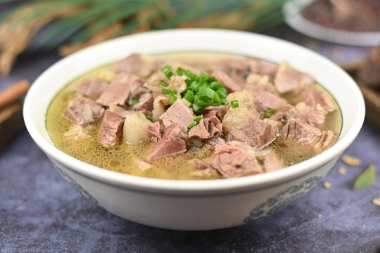 清汤牛肉